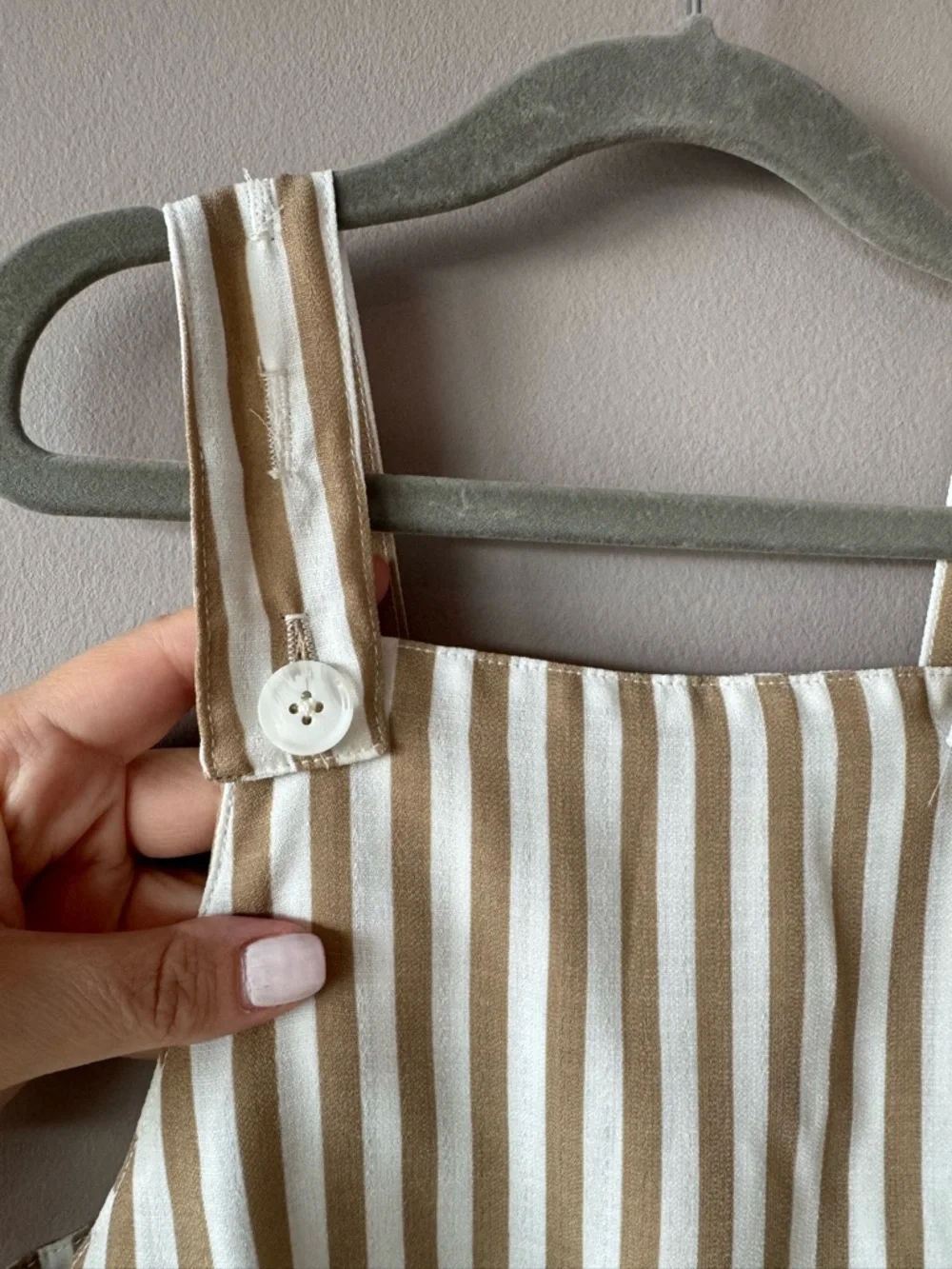 Show Me Your Mumu Mini Striped Ivory and Beige Jumpsuit Overalls Size 4T‎